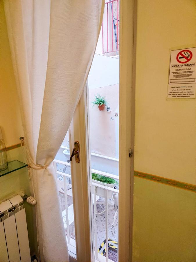 Nari Bed&Breakfast Gaeta Exterior photo